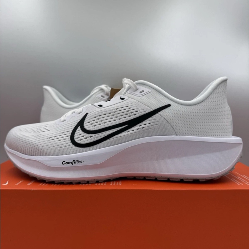 Nike Quest 6 White Black BRAND NEW Multiple Sizes Women